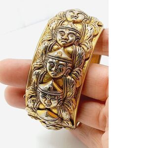 VARGAS Signed Vintage Asian Warriors Repousse Bracelet